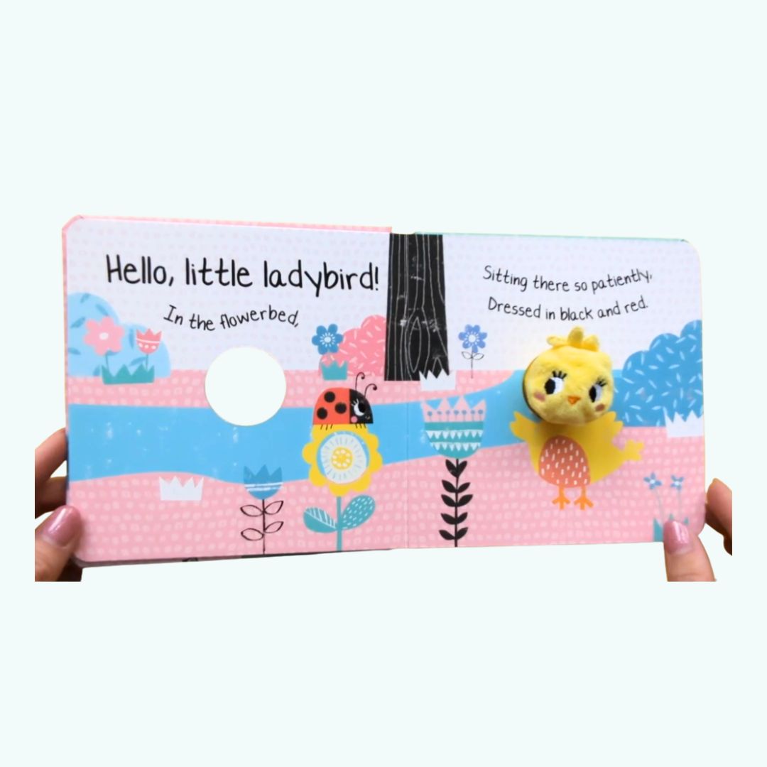 Hello Little Chick - Children's Finger Puppet Book - obrazek 2