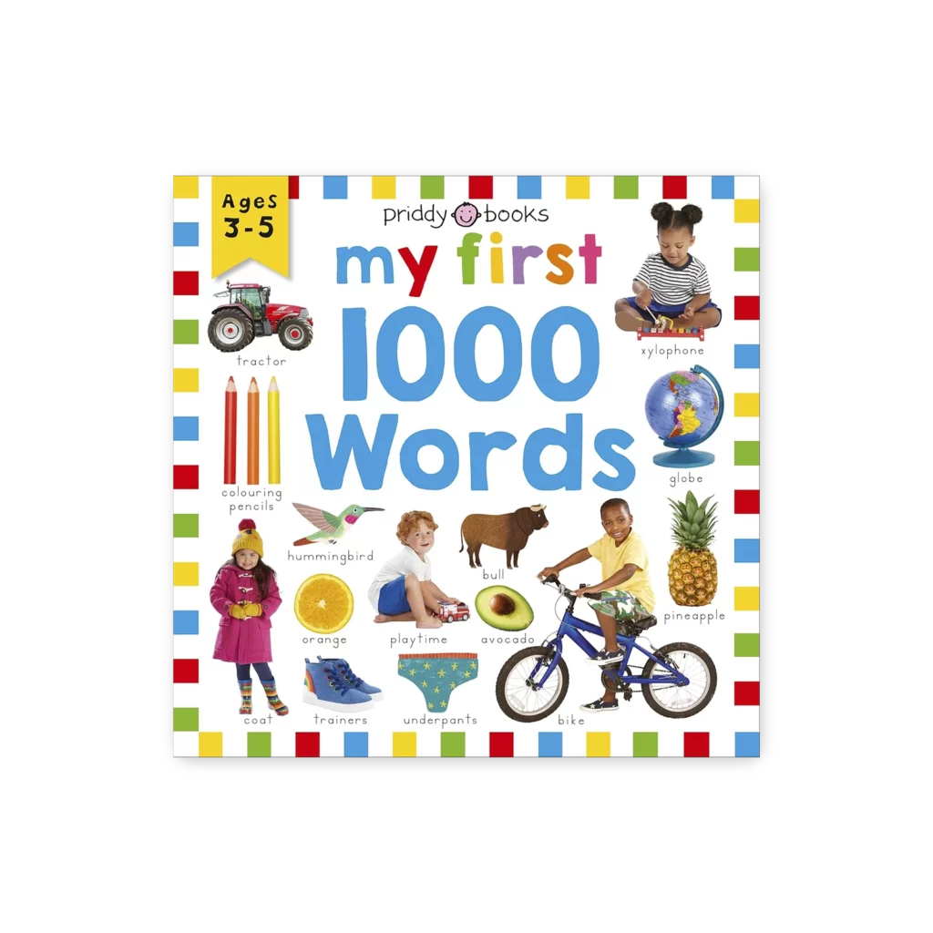 Okładka książki „My First 1000 Words” z dziećmi, przedmiotami i podpisami – edukacyjna nauka słówek przez zdjęcia